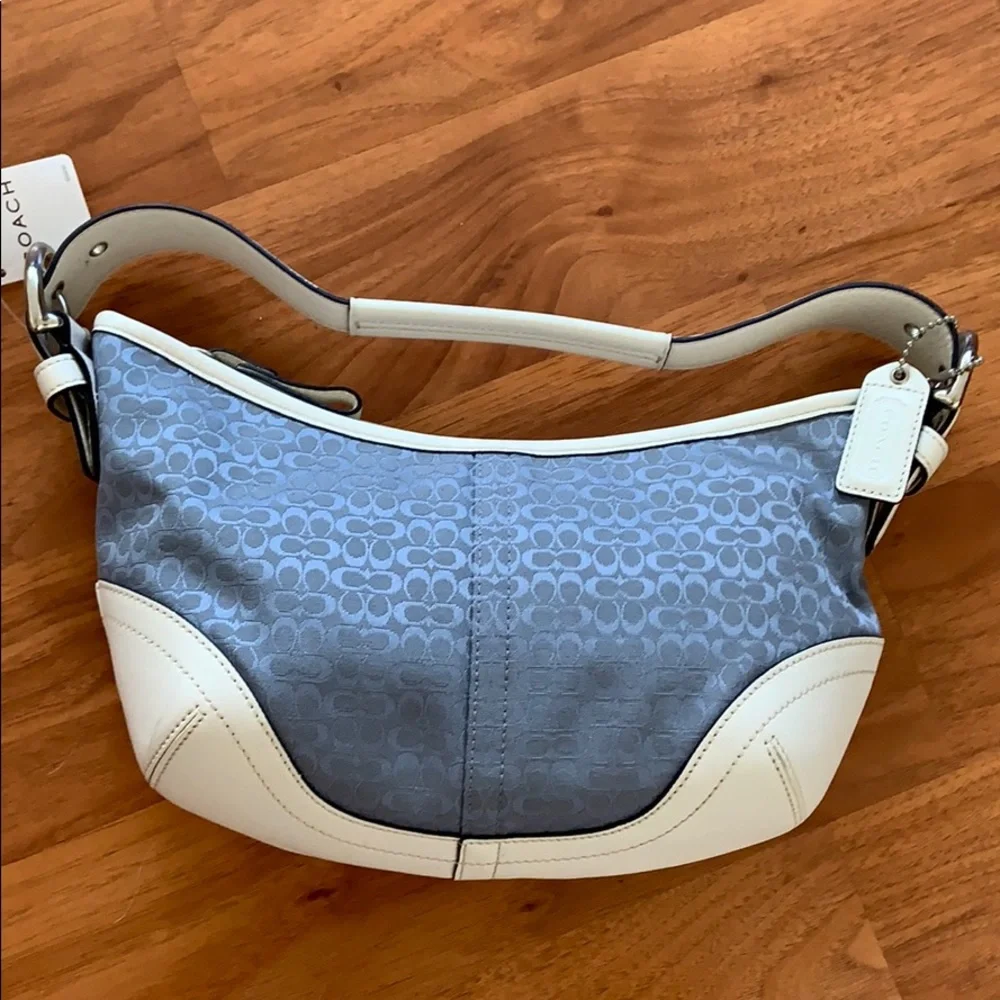 NWT Coach Blue Logo and White Leather Purse - Picture 2 of 8